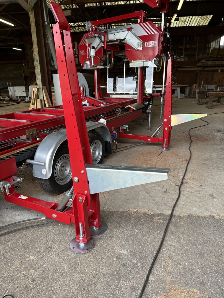 scierie-mobile-sl130i-verins-stabilisation