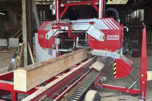 Scierie SERRA BAVARIA SL130i en action 1
