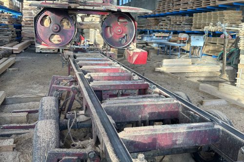 scierie-entrepot-industriel-vue