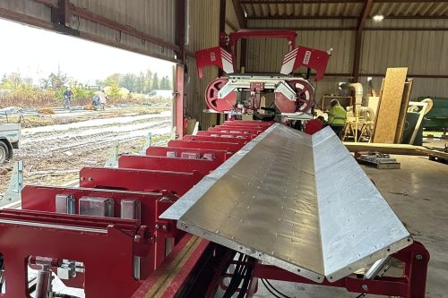 Scierie SERRA AFRICA XE135/160 en action 6